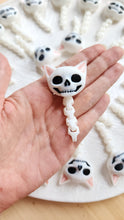 Load image into Gallery viewer, 3d printing &quot;Skull cat&quot; mini flexi animal toy / keychain / Halloween gift