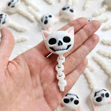 Load image into Gallery viewer, 3d printing &quot;Skull cat&quot; mini flexi animal toy / keychain / Halloween gift