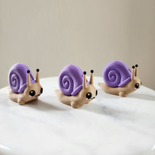 Load image into Gallery viewer, 3D-Printed Purple Snail – Adorable Toy or Keychain