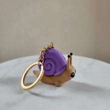 Load image into Gallery viewer, 3D-Printed Purple Snail – Adorable Toy or Keychain