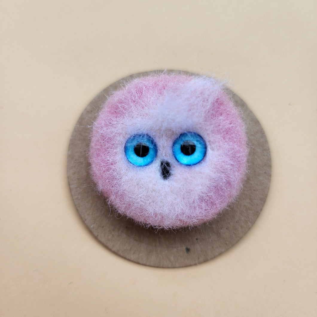 100% wool Needle felted Owl Hair clip/brooch