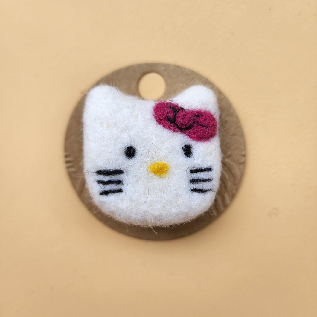 100% wool Needle felted Kitty Hair clip/brooch