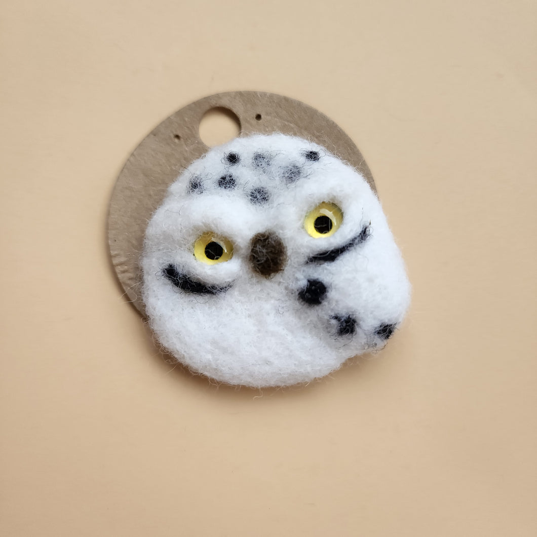 100% wool Needle felted Owl Brooch