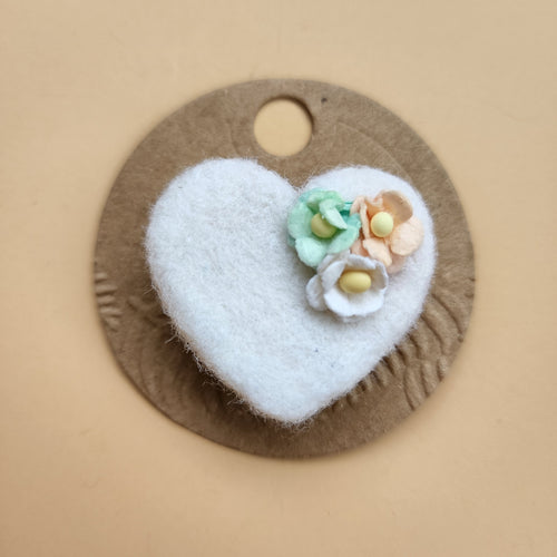 100% wool Needle felted Heart Hair clip/brooch