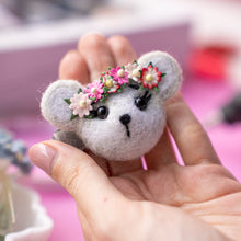 Load image into Gallery viewer, 100% wool Needle felted Mouse Hair clip